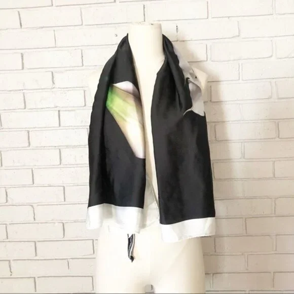 Victoria Beckham Target Women's Calla‎ Lily Black Scarf